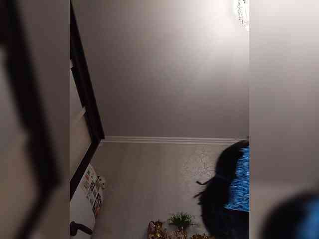 Lilya18 webcam