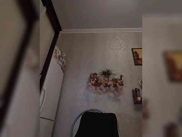Lilya18 webcam