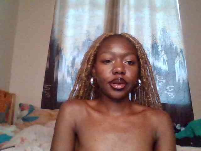 MemeLovesx MemeLovesx