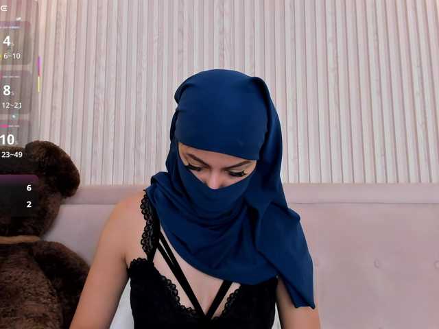 Aitanaa's BongaCams show and profile