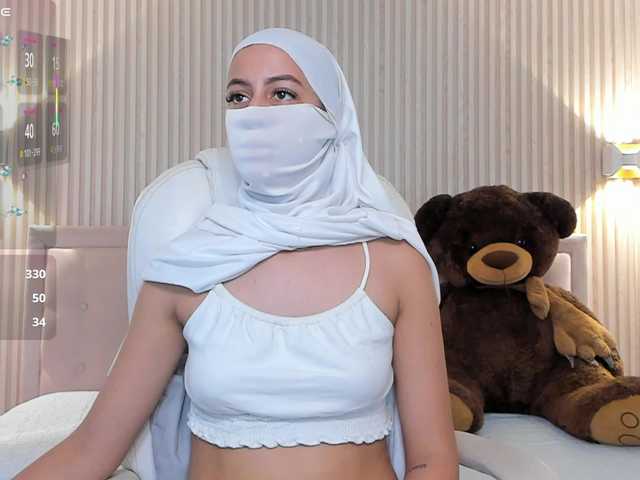 Aitanaa's BongaCams show and profile