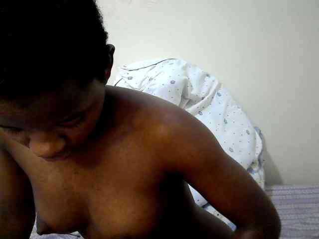 Lilahwety Live Webcam on BongaCams