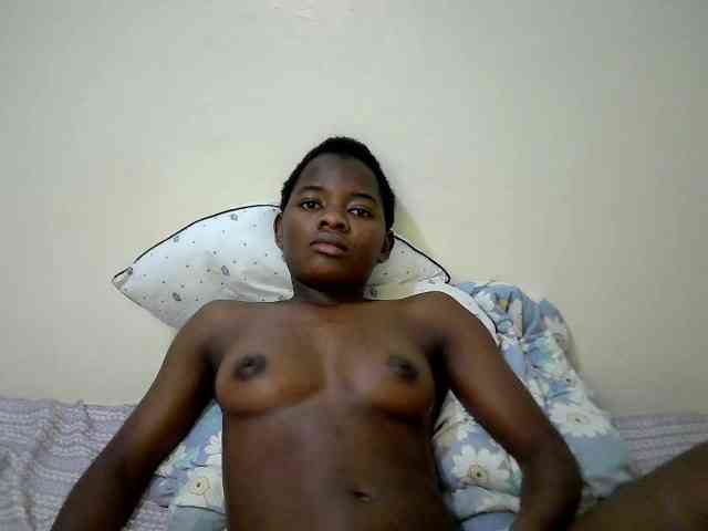 Lilahwety Live Webcam on BongaCams