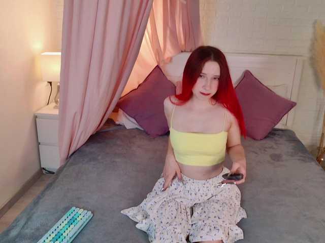 KimRedd's BongaCams show and profile