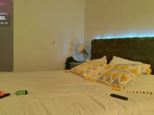 KimRedd's BongaCams show and profile