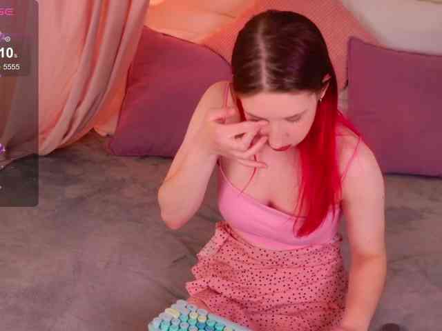 KimRedd Live Webcam on BongaCams