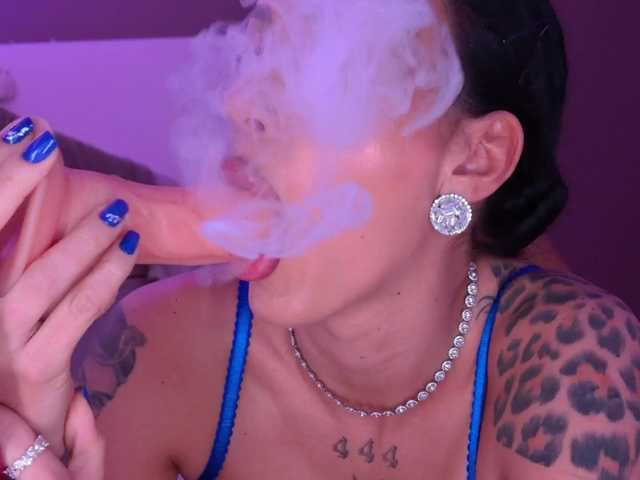 hayleybabe4's BongaCams show and profile