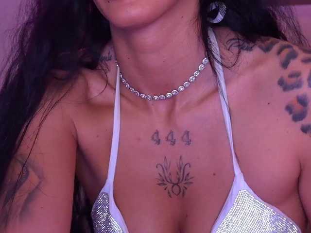 hayleybabe4's BongaCams show and profile