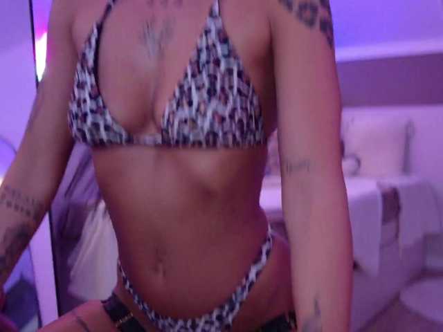 hayleybabe4's BongaCams show and profile