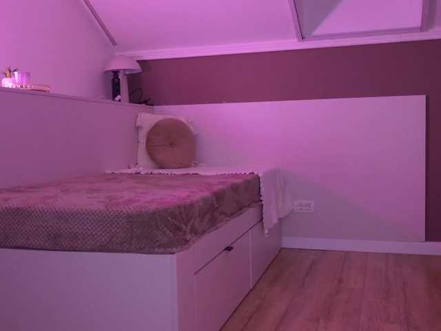 hayleybabe4's BongaCams show and profile