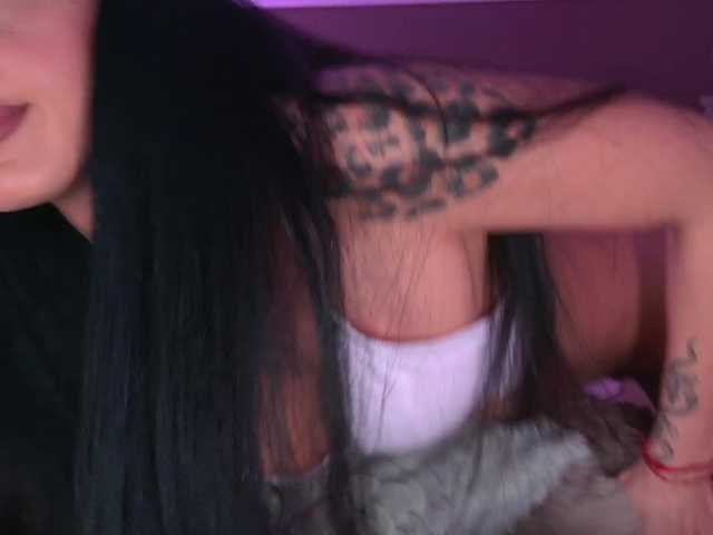 hayleybabe4's BongaCams show and profile