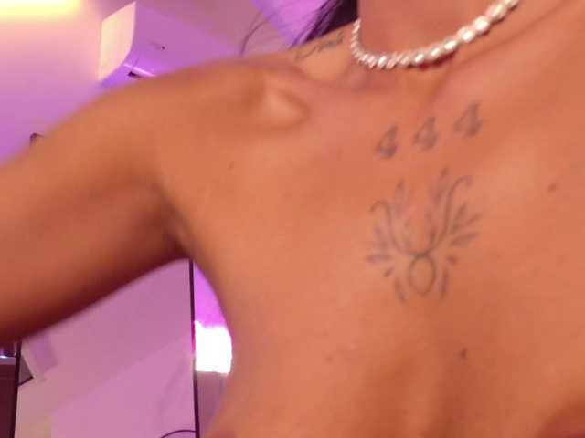 hayleybabe4 from BongaCams is Freechat