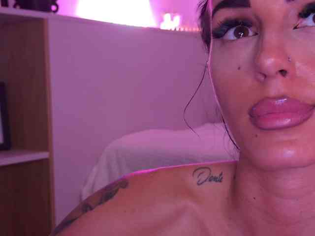 hayleybabe4 Live Webcam on BongaCams