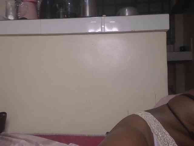 Bahati Live Webcam on BongaCams