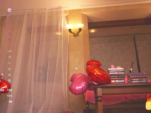 Holyhee's BongaCams profile