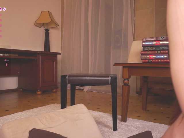 Holyhee – webcam model profile photo