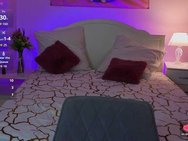 RedRubyMeow's BongaCams show and profile