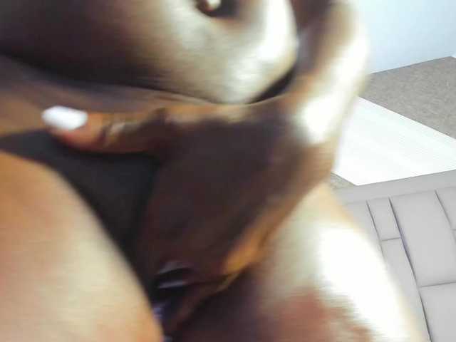 Bonimiley's BongaCams show and profile