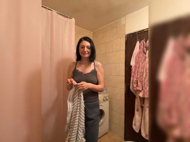 monlightmuse's BongaCams show and profile