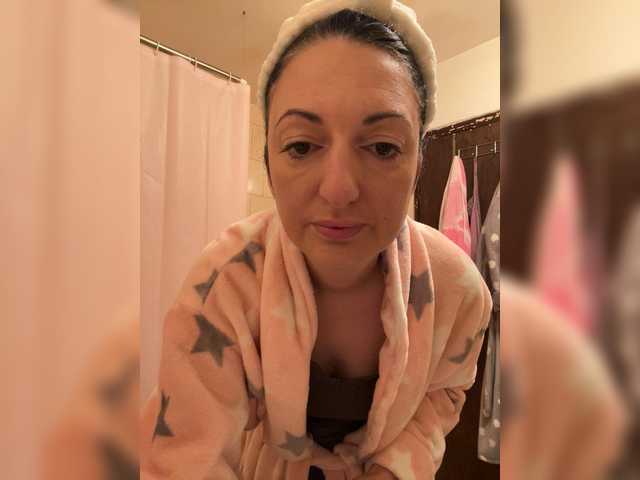 monlightmuse's BongaCams show and profile