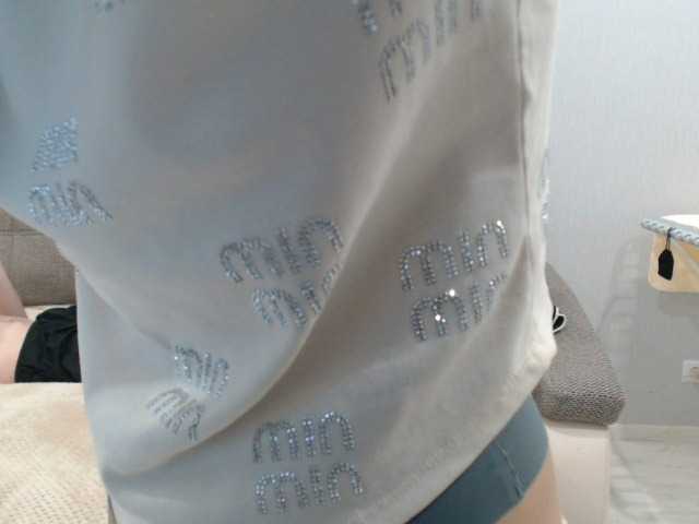 Baby-69's BongaCams show and profile