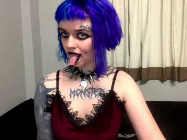 Floralfable from BongaCams is Freechat