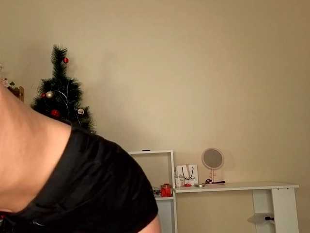 HoneyComfya from BongaCams