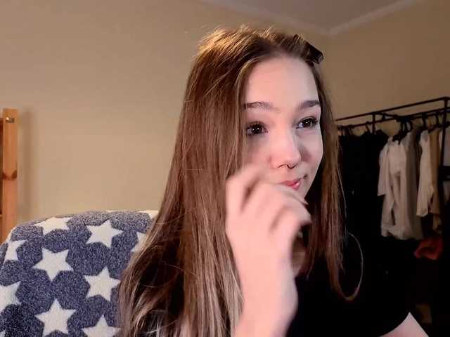 HoneyComfya's BongaCams show and profile