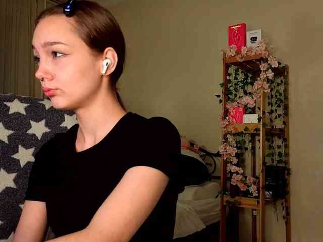 HoneyComfya Live Webcam on BongaCams