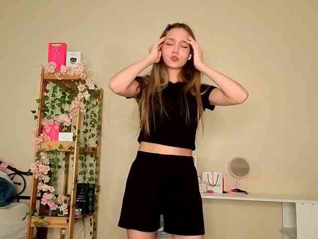 HoneyComfya Live Webcam on BongaCams