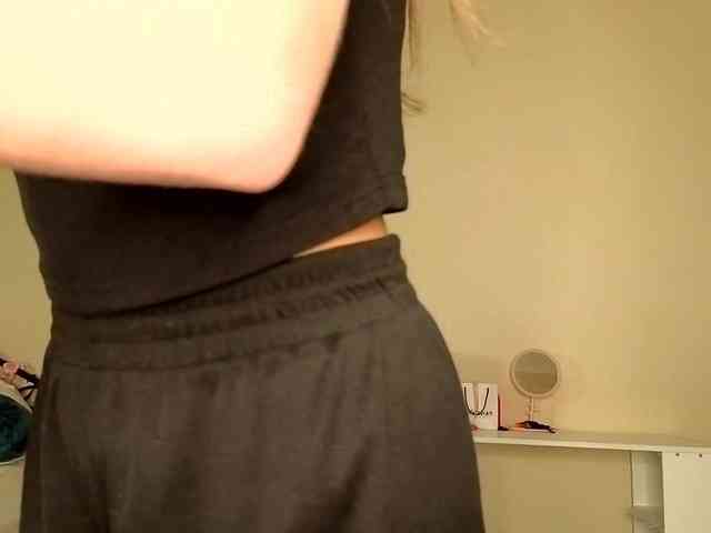 HoneyComfya Live Webcam on BongaCams