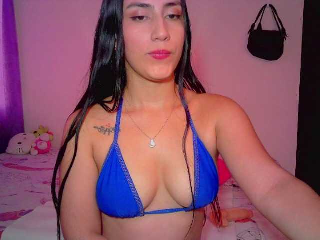 vanessamillan28 Live Cam on BongaCams