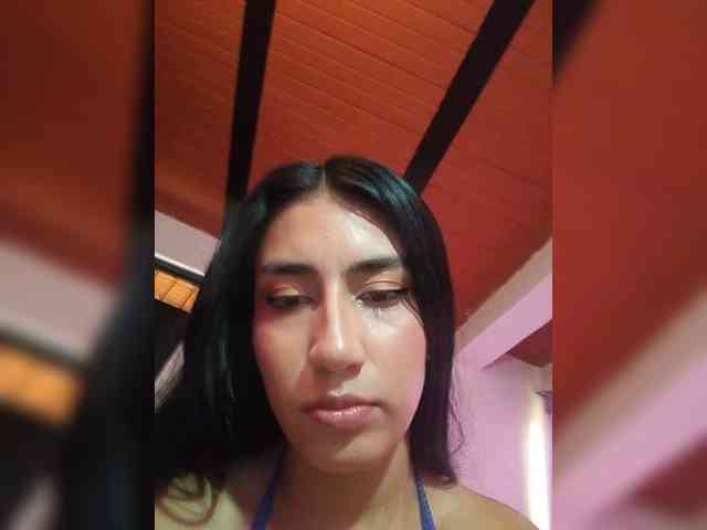 vanessamillan28 webcam