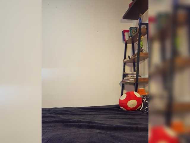 RoxanneRiddle69's BongaCams show and profile