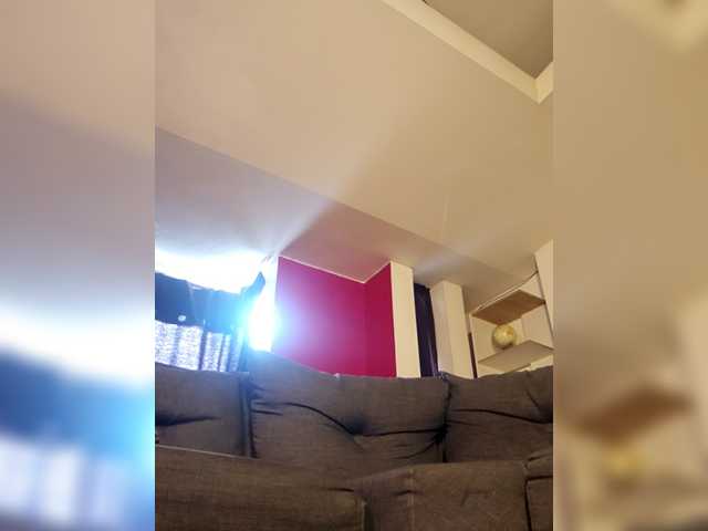 RoxanneRiddle69's BongaCams show and profile