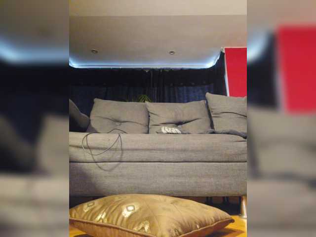 RoxanneRiddle69's BongaCams show and profile