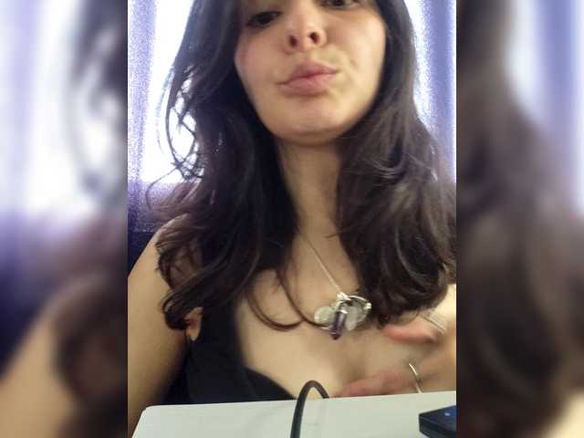 RoxanneRiddle69's BongaCams show and profile