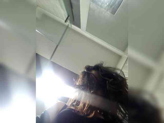 RoxanneRiddle69 webcam