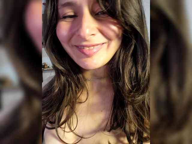 RoxanneRiddle69 webcam