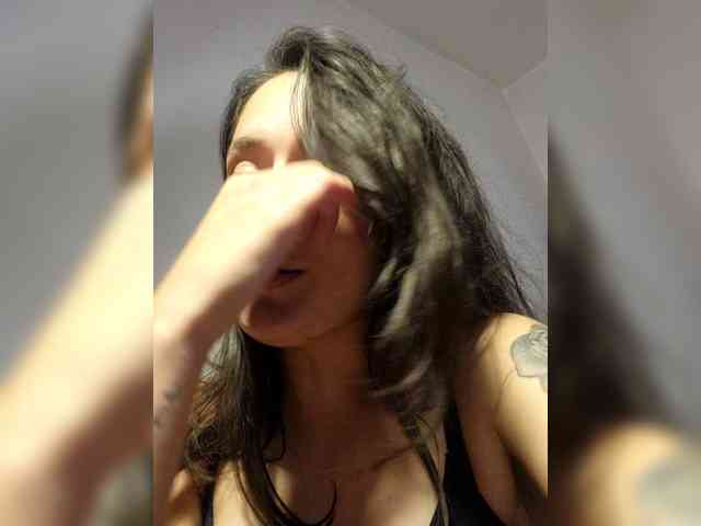 RoxanneRiddle69 webcam