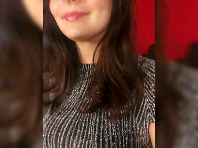 RoxanneRiddle69 webcam