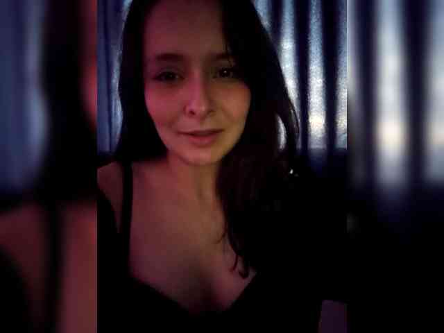 RoxanneRiddle69 webcam