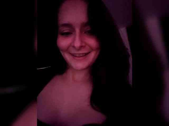 RoxanneRiddle69 webcam