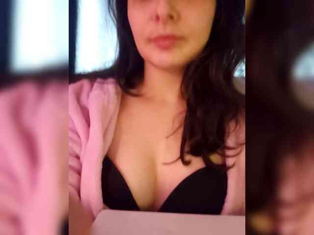 RoxanneRiddle69 RoxanneRiddle69