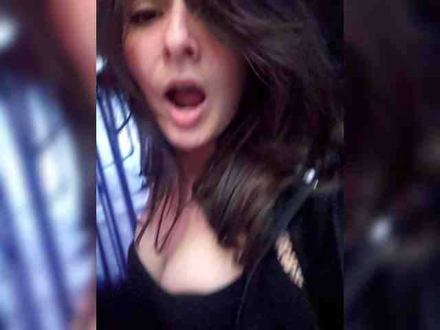 RoxanneRiddle69 webcam