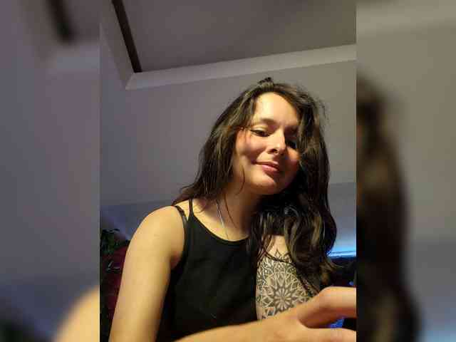 RoxanneRiddle69 webcam