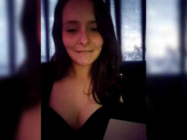 RoxanneRiddle69 webcam