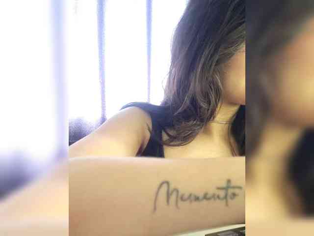 RoxanneRiddle69 webcam