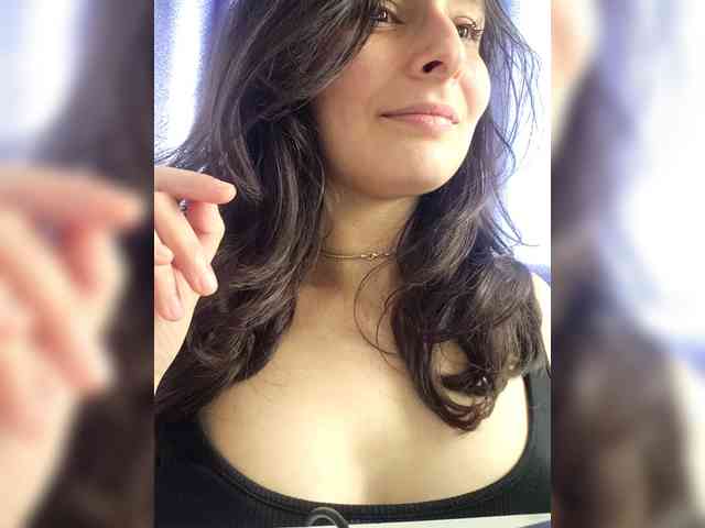 RoxanneRiddle69 webcam