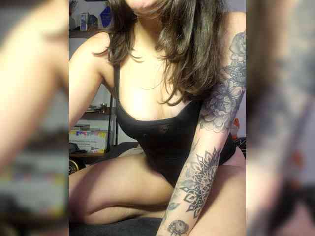 RoxanneRiddle69 webcam